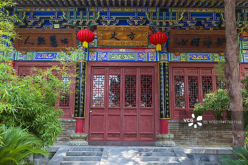 河南省郑州登封大法王寺夏天户外风光图片素材