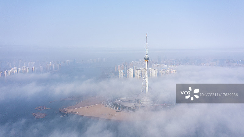 航拍山东省临沂市沂河三河口云海风景图片素材