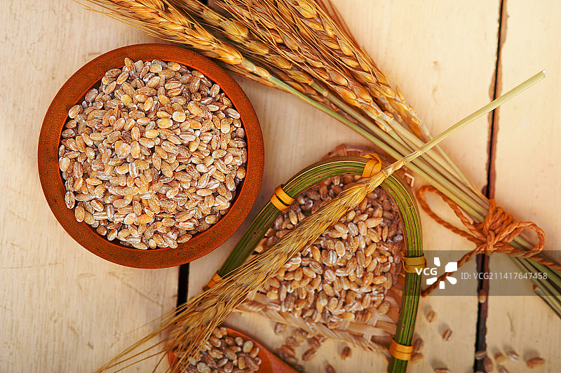 桌子上的小麦俯视图图片素材