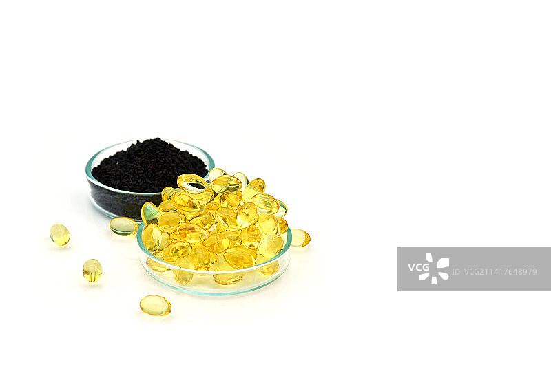 黑芝麻与芝麻油胶囊，泰国曼谷图片素材