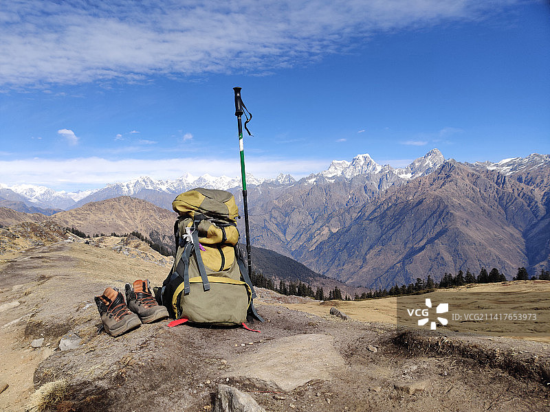 喜马拉雅徒步探险山顶风光图片素材
