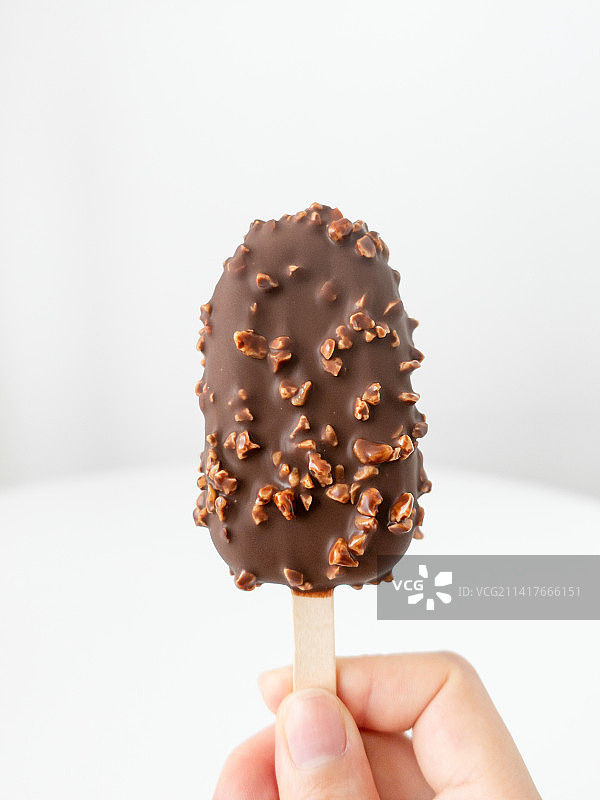 梦龙巧克力脆皮酸奶雪糕图片素材