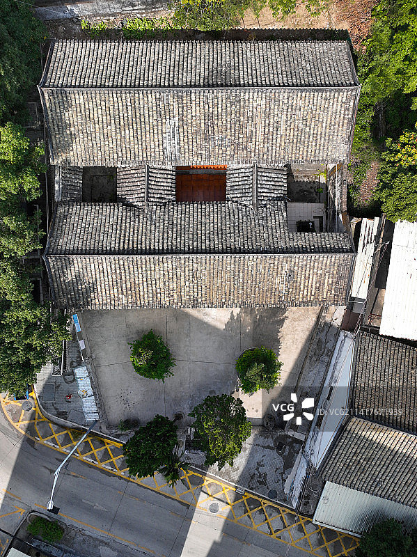 广东省深圳市龙岗区麟阁世居东兴学校遗址航拍图片素材