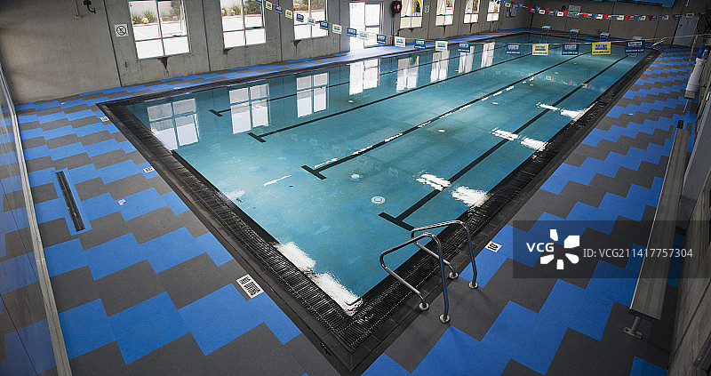 肖恩斯游泳学校图片素材