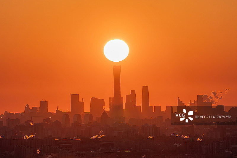 北京西山拍摄国贸北京中信大厦日出图片素材