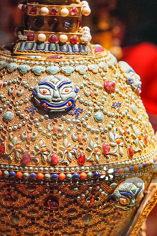 故宫珍宝金镶宝石古董图片素材