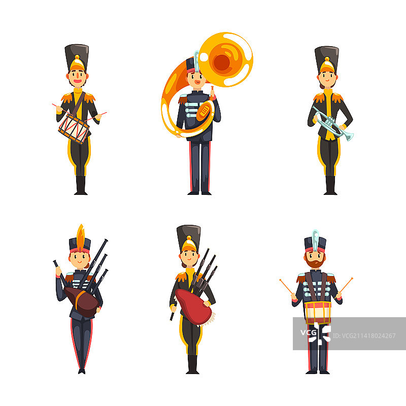 身着制服的军乐队成员演奏图片素材