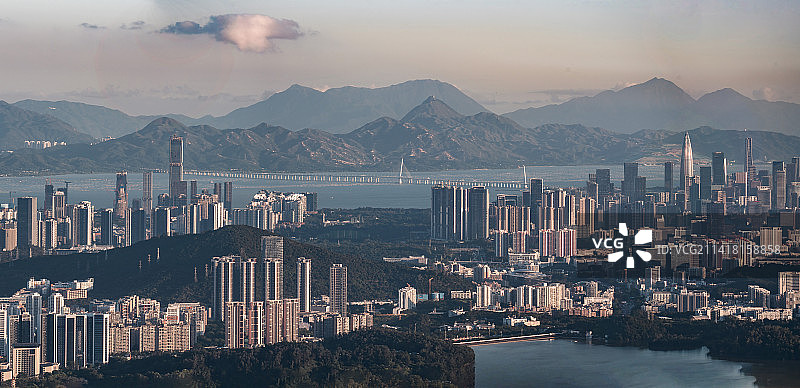 深圳阳台山看南山区城区全景图片素材