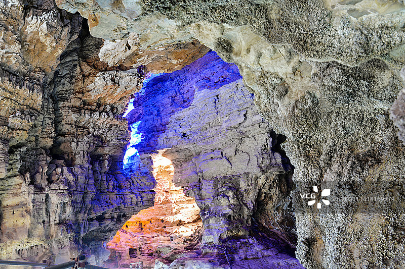 贵州省遵义市绥阳县温泉镇双河溶洞景观图片素材