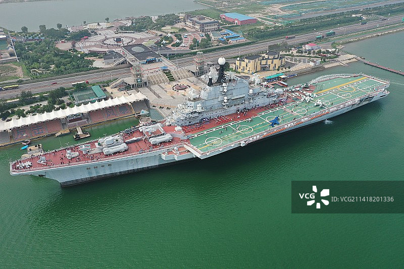 天津泰达航母主题公园图片素材