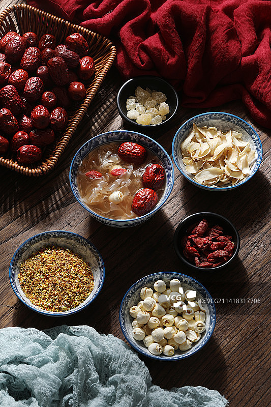 红枣莲子羹图片素材