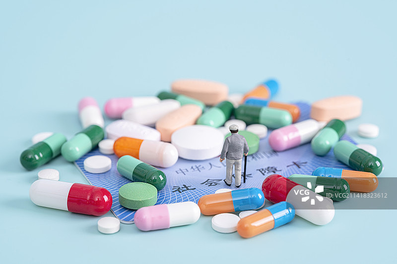 老年人疾病与社会保障卡主题背景图片素材