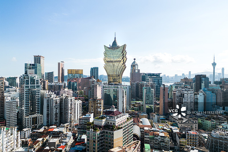 澳门地标 新葡京与旅游塔图片素材