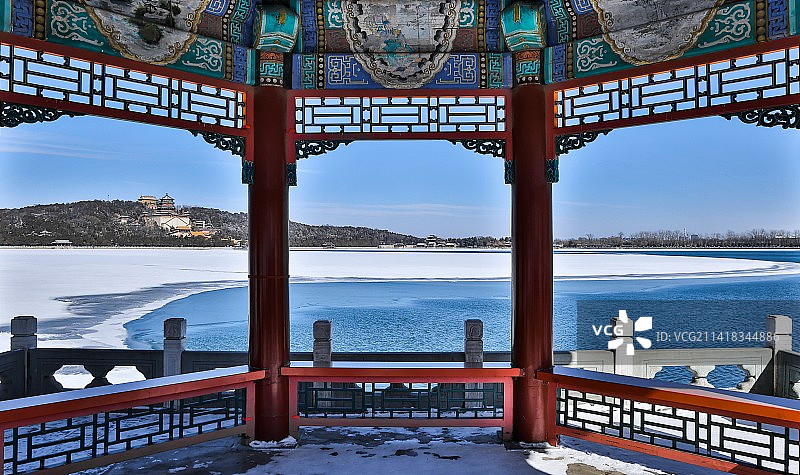 西山晴雪图片素材