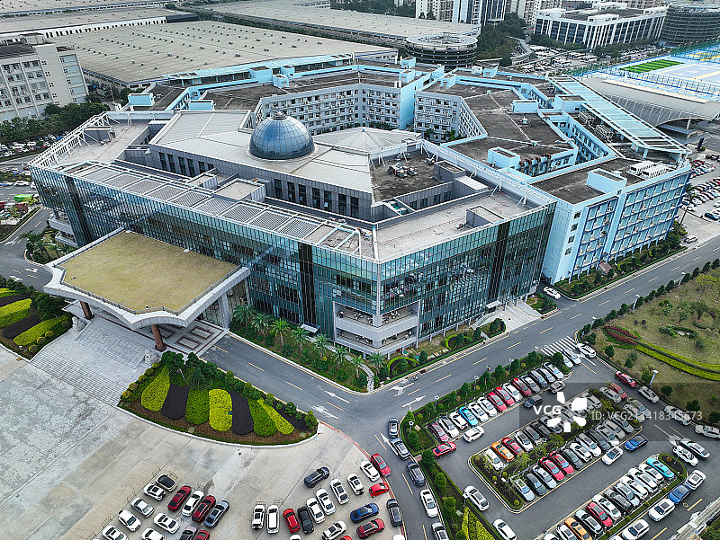 广东省深圳市坪山区比亚迪汽车总部六角大楼航拍图片素材