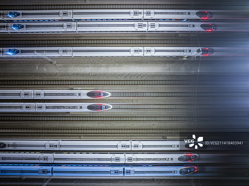 蓄势待发图片素材