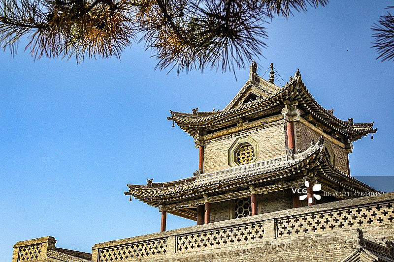 上党门位于长治市西大街的府坡街北端，是隋代上党郡署的大门。图片素材