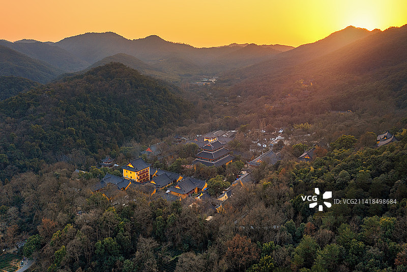 杭州灵隐寺日落风景图片素材