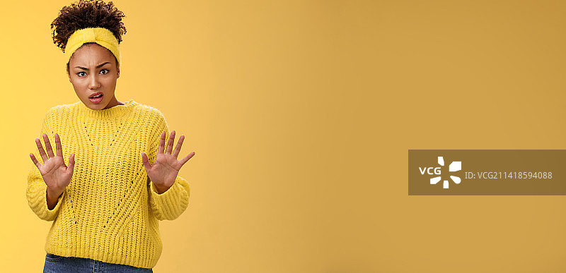 傲慢无知失望勉强时髦流行的非洲人图片素材