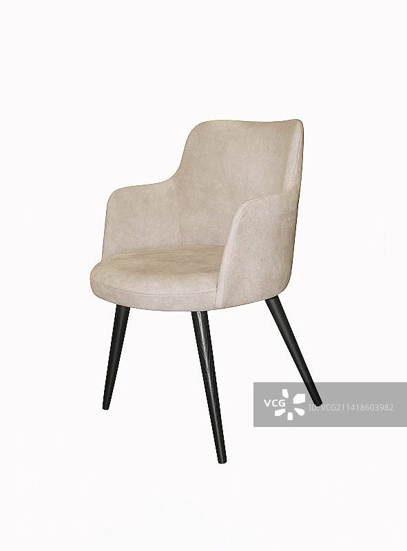 奶油色扶手椅，黑色椅腿，白色背景图片素材