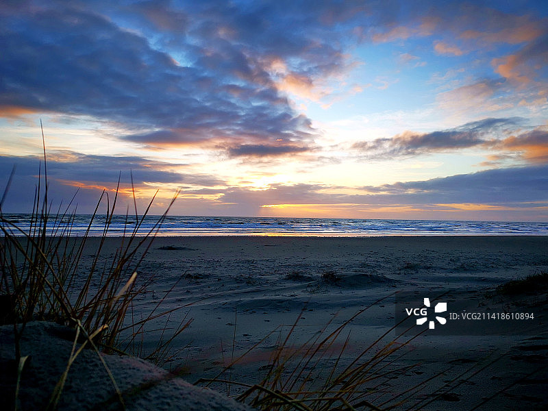 日落时大海与天空的风景图片素材
