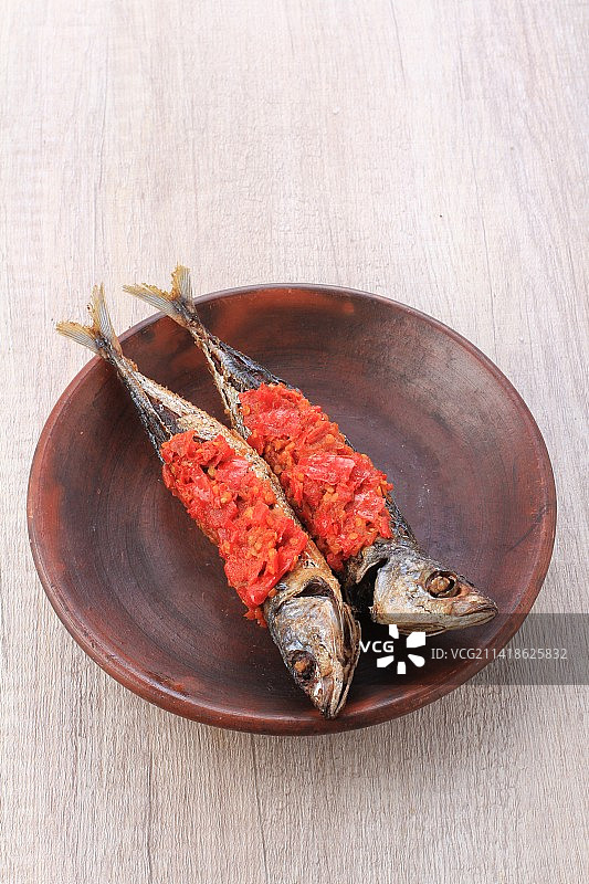 印度尼西亚西爪哇勿加泗市餐桌上的美食特写图片素材