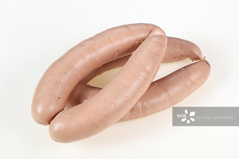 白色背景上的肉香肠，罗马尼亚图片素材