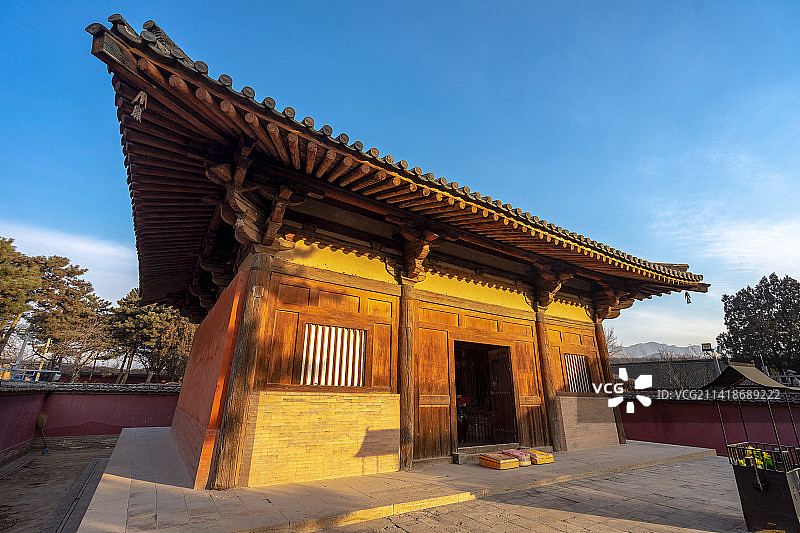 中国山西省忻州市五台县南禅寺大殿图片素材