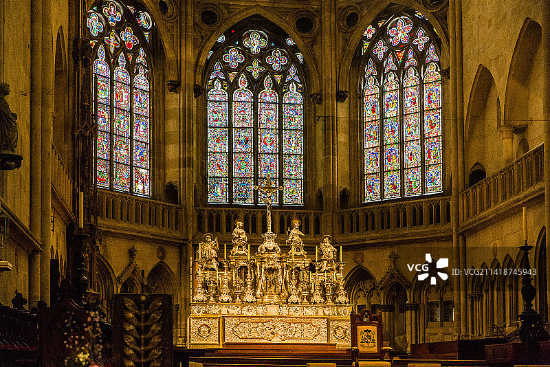 雷根斯堡的圣彼得天主教大教堂是巴伐利亚和德国南部哥德式建筑的主要代表，是天主教雷根斯堡教区的主教堂图片素材