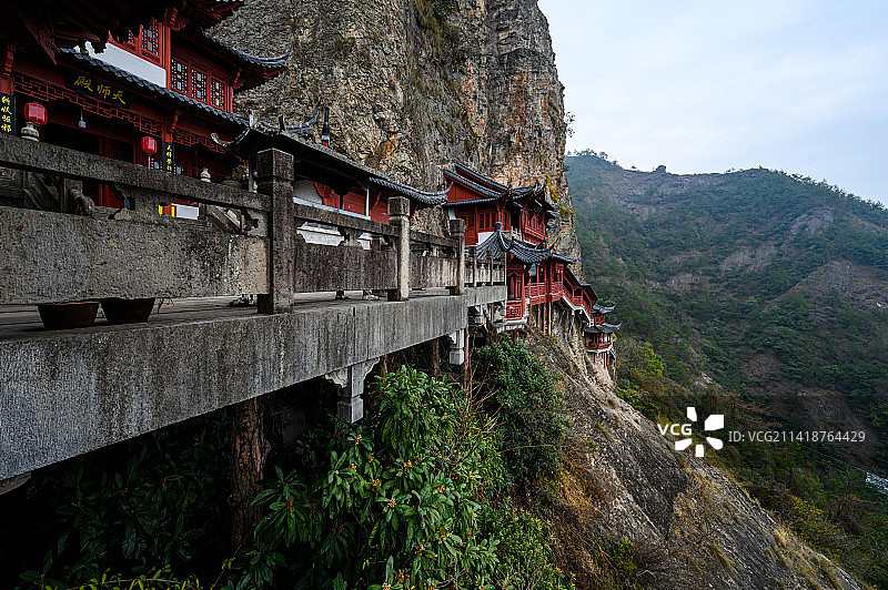浙江杭州建德大慈岩景区天师殿景观图片素材