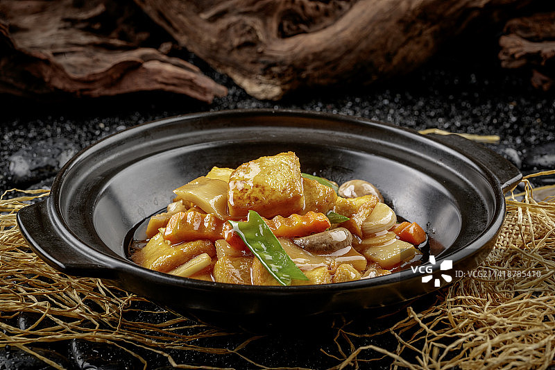 素烧黄山豆腐煲图片素材