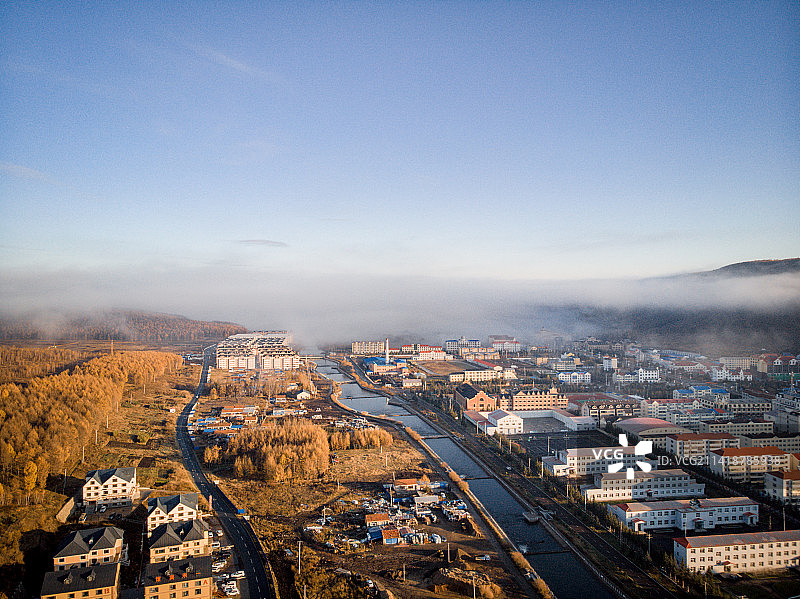 中国内蒙古阿尔山的秋天的航拍风光图片素材