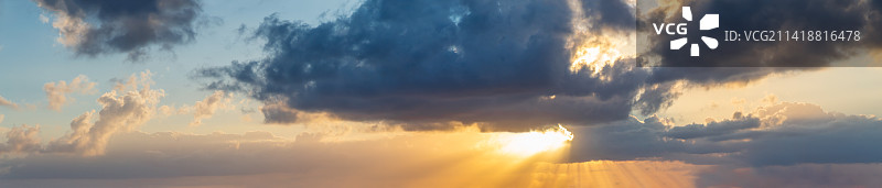 美国日落时分的壮丽天空全景图片素材