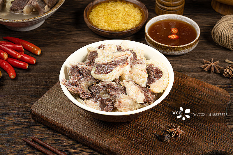 牛杂 吴川特色牛杂 牛腩 蔬菜 小吃 牛腩粉 牛杂面 粉 牛腩粉 牛杂粉 牛鞭汤 牛骨汤图片素材