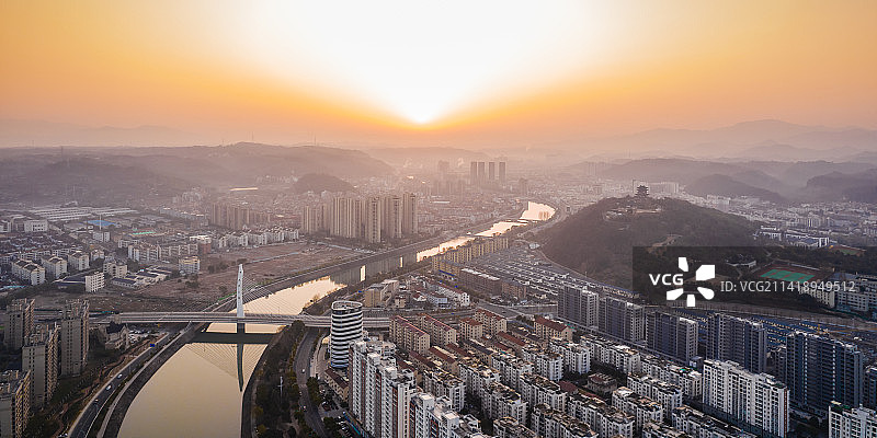 新昌县城市风光 清晨日出图片素材