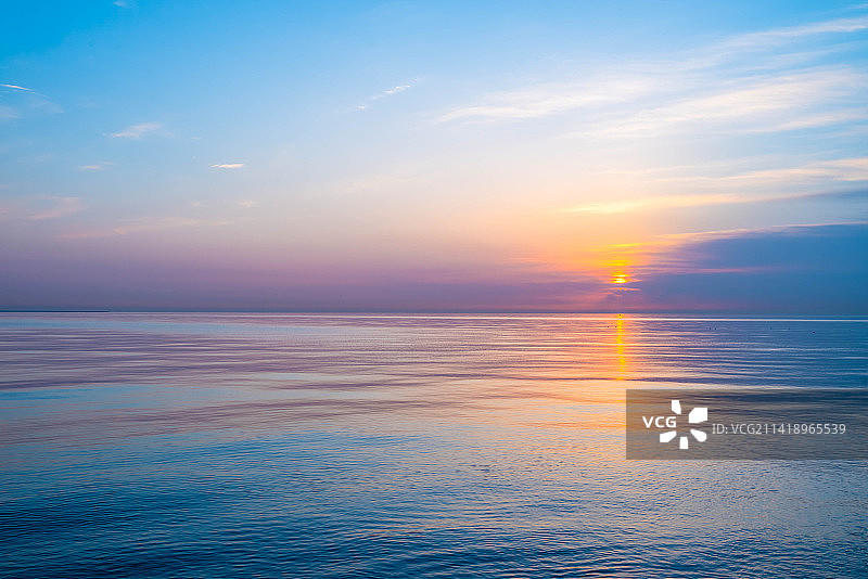 天津东疆湾日出图片素材