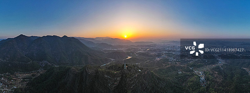 天台赤城山日出图片素材