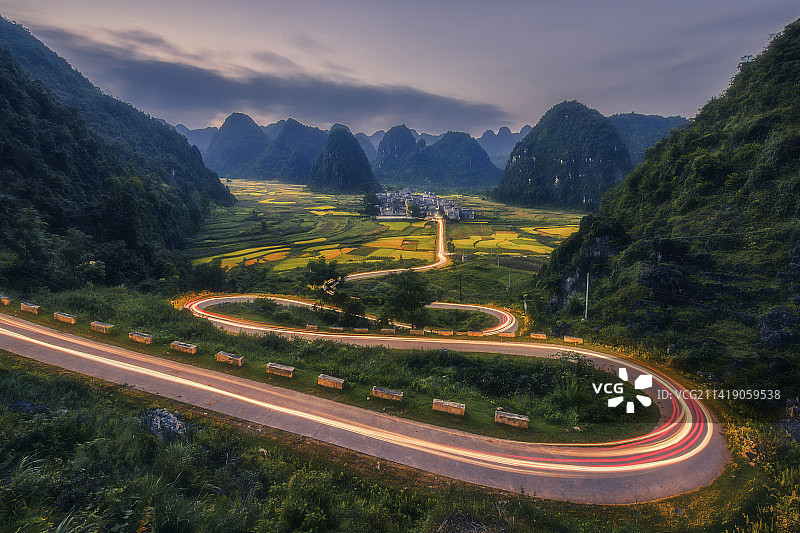 山路弯弯图片素材