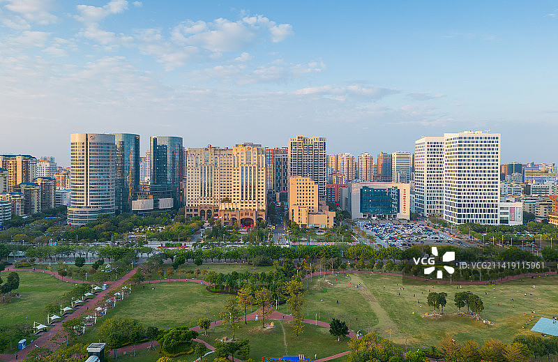 汕头市中心林百欣开放广场全景高视角图片素材