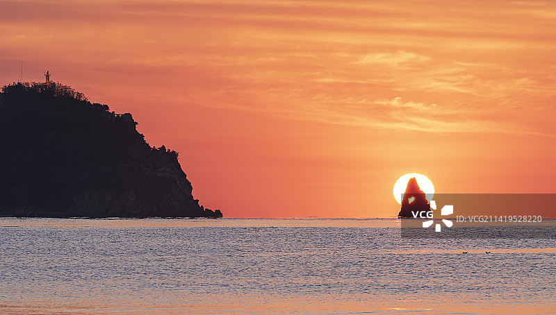 石老人日出图片素材