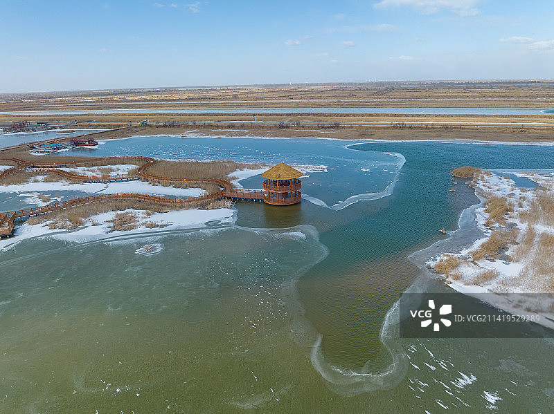 航拍冬日的黄河口湿地图片素材