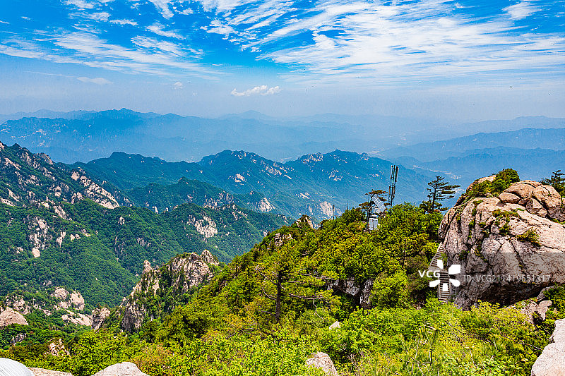河南平顶山尧山风景区玉皇顶图片素材