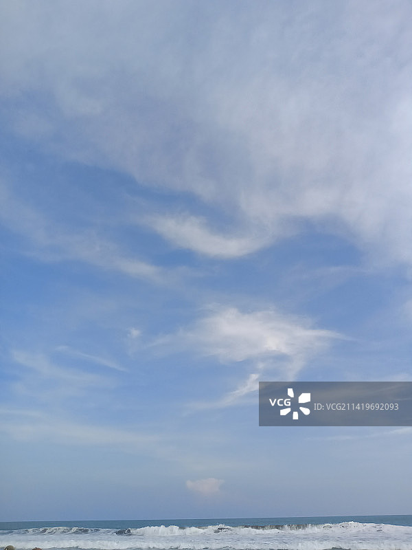 印度尼西亚，天空映衬下的海景图片素材