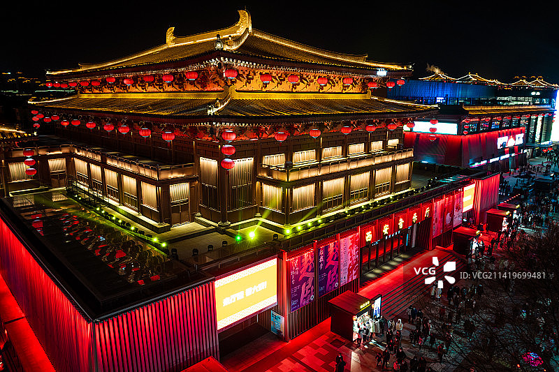 春节航拍陕西省西安市大唐不夜城夜景灯光秀图片素材