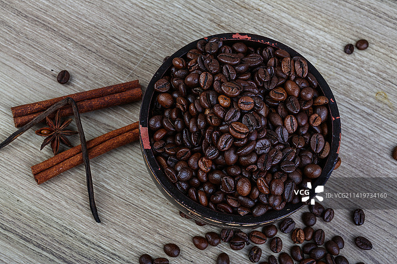 罗马尼亚餐桌上的咖啡豆鸟瞰图图片素材
