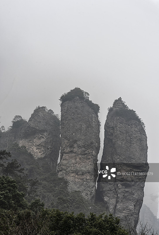 早春浙江省乐清雁荡山灵峰景区双笋峰图片素材