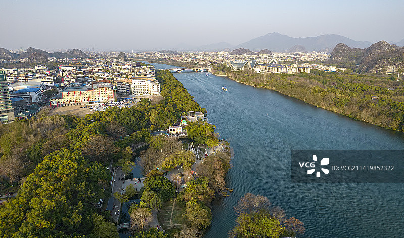 航拍桂林象山区市容及漓江图片素材