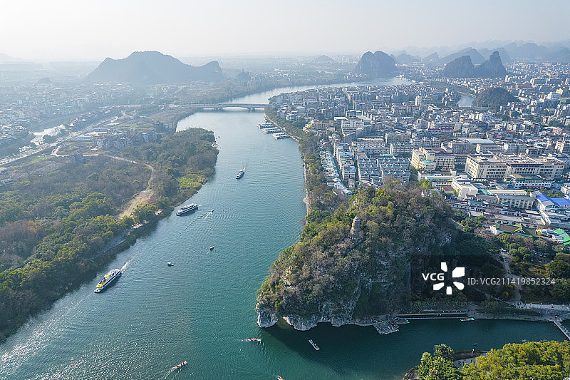 航拍桂林象山区市容及漓江图片素材