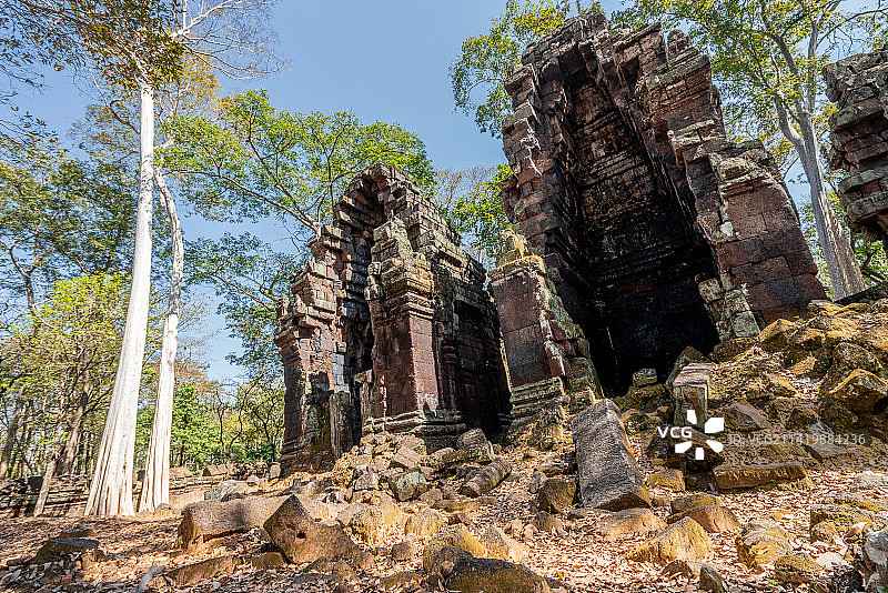 柬埔寨贡开Koh Ker古城遗迹群玛雅金字塔图片素材