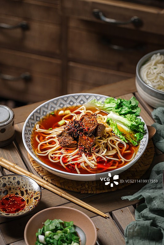 红烧牛肉面图片素材